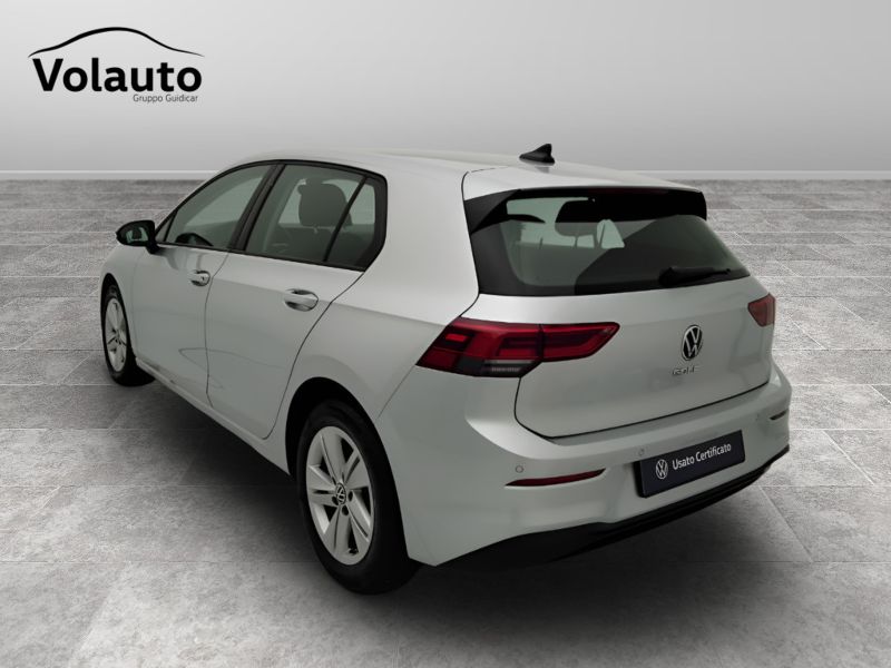 GuidiCar - VOLKSWAGEN Golf 2022 Golf 1.0 tsi evo Life 110cv Usato