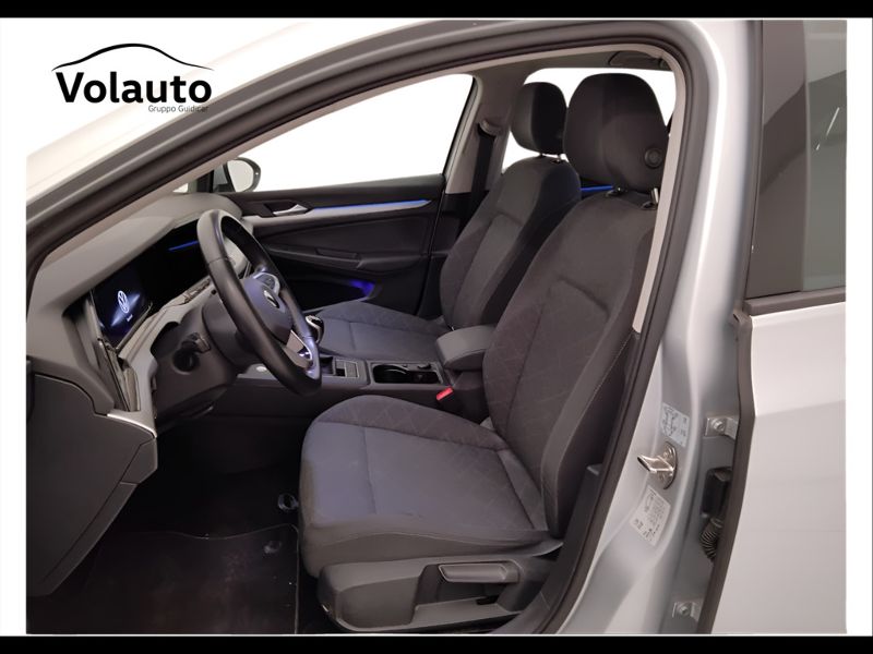 GuidiCar - VOLKSWAGEN Golf 2022 Golf 1.0 tsi evo Life 110cv Usato