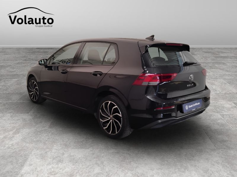 GuidiCar - VOLKSWAGEN Golf 2022 Golf 1.0 tsi evo Life 110cv Usato
