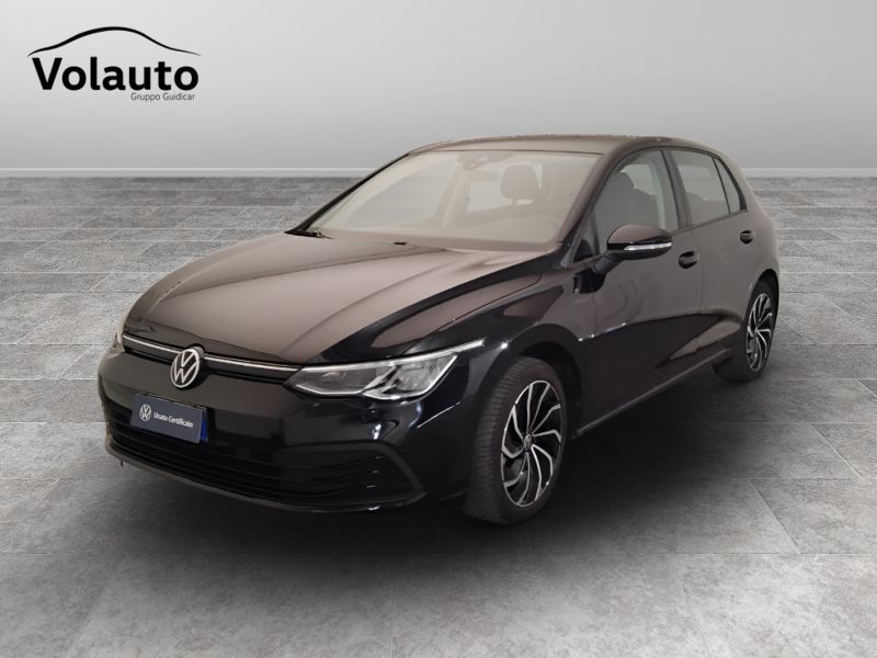 GuidiCar - VOLKSWAGEN Golf 2022 Golf 1.0 tsi evo Life 110cv Usato