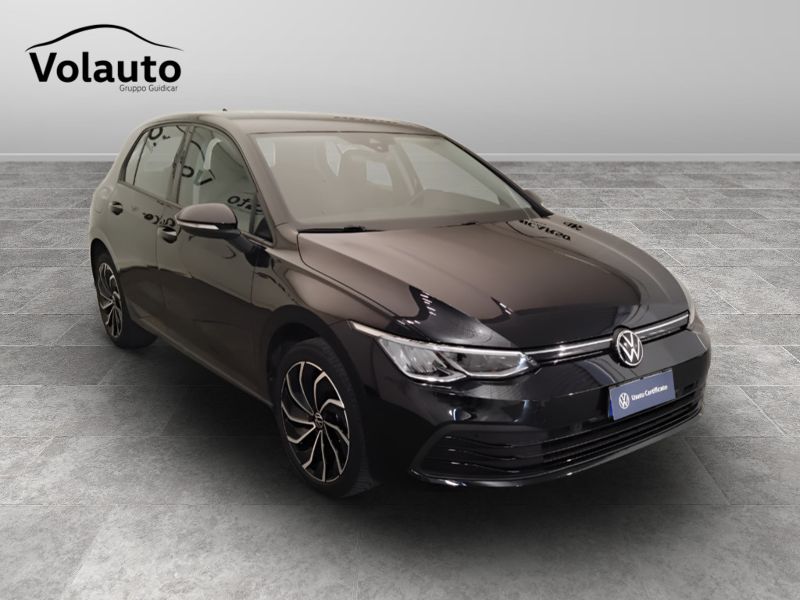 GuidiCar - VOLKSWAGEN Golf 2022 Golf 1.0 tsi evo Life 110cv Usato
