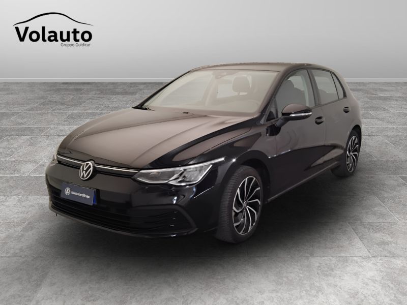 GuidiCar - VOLKSWAGEN Golf 2022 Golf 1.0 tsi evo Life 110cv Usato