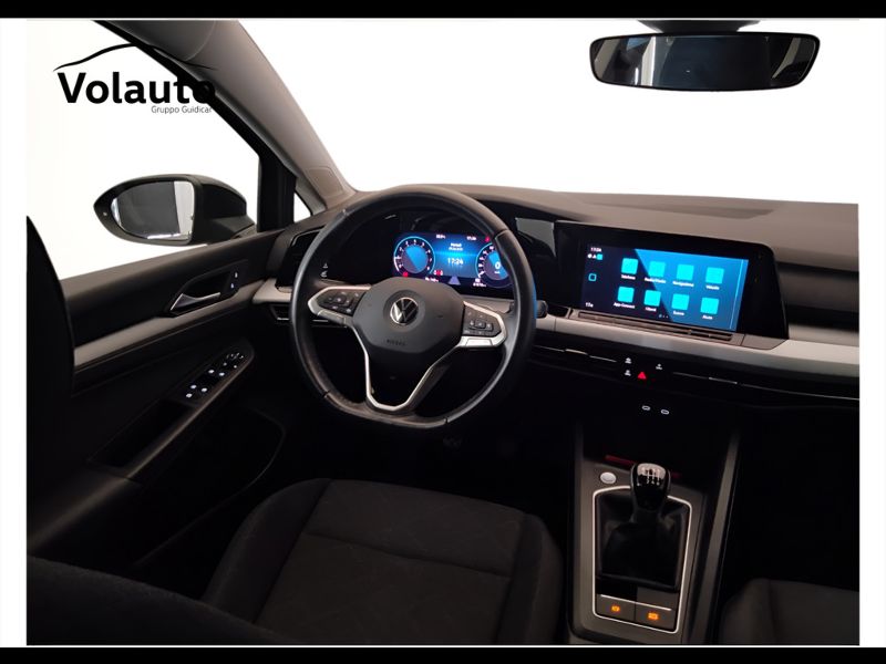 GuidiCar - VOLKSWAGEN Golf 2022 Golf 1.0 tsi evo Life 110cv Usato