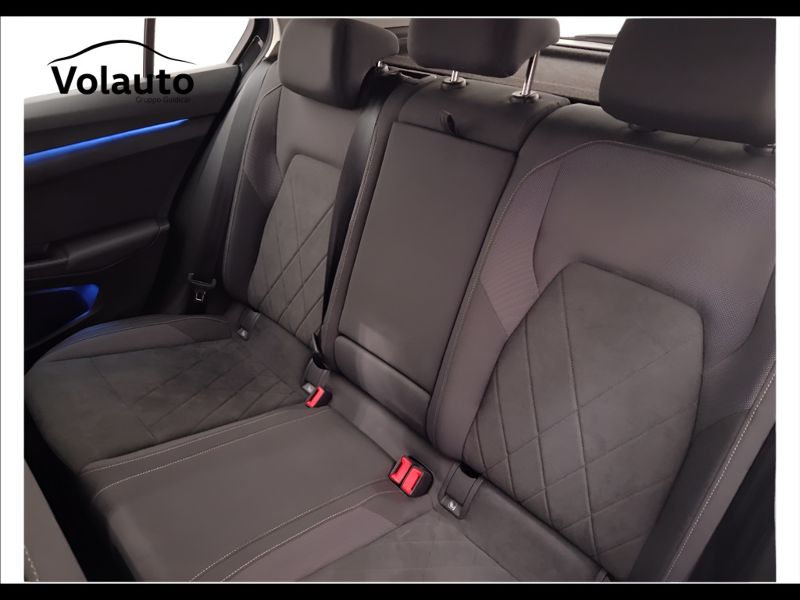 GuidiCar - VOLKSWAGEN Golf 2022 Golf 1.4 tsi ehybrid Style 204cv dsg Usato