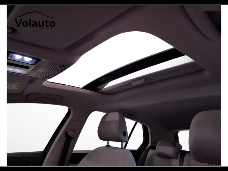 GuidiCar - VOLKSWAGEN Golf 2021 Golf 1.5 etsi evo act Life 130cv dsg Usato