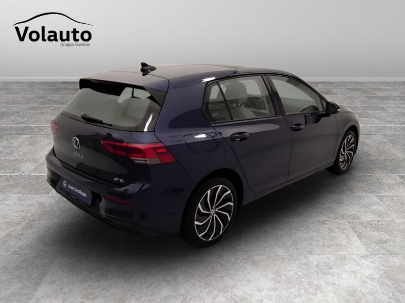 GuidiCar - VOLKSWAGEN Golf 2021 Golf 1.5 etsi evo act Life 130cv dsg Usato