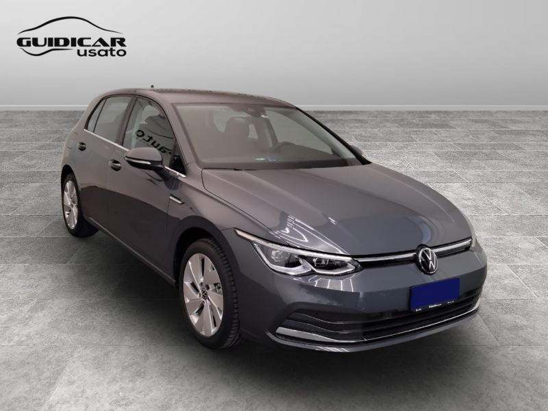 GuidiCar - VOLKSWAGEN Golf 2024 Golf 1.5 etsi evo act Style 130cv dsg Aziendale