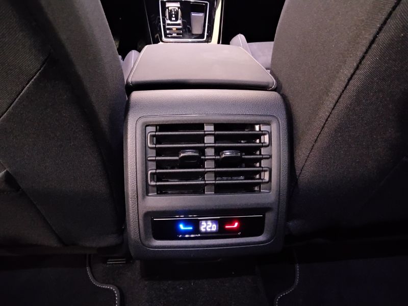 GuidiCar - VOLKSWAGEN Golf 2024 Golf 1.5 etsi evo act Style 130cv dsg Aziendale