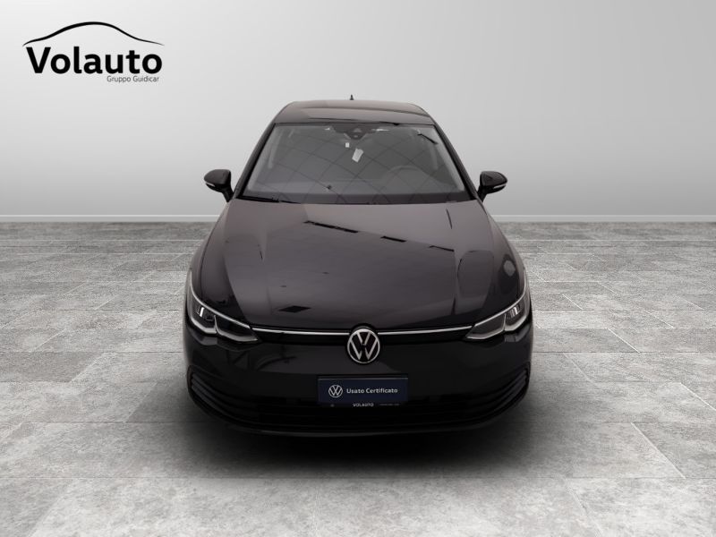 GuidiCar - VOLKSWAGEN Golf 2022 Golf 1.5 tgi Life 130cv dsg Usato