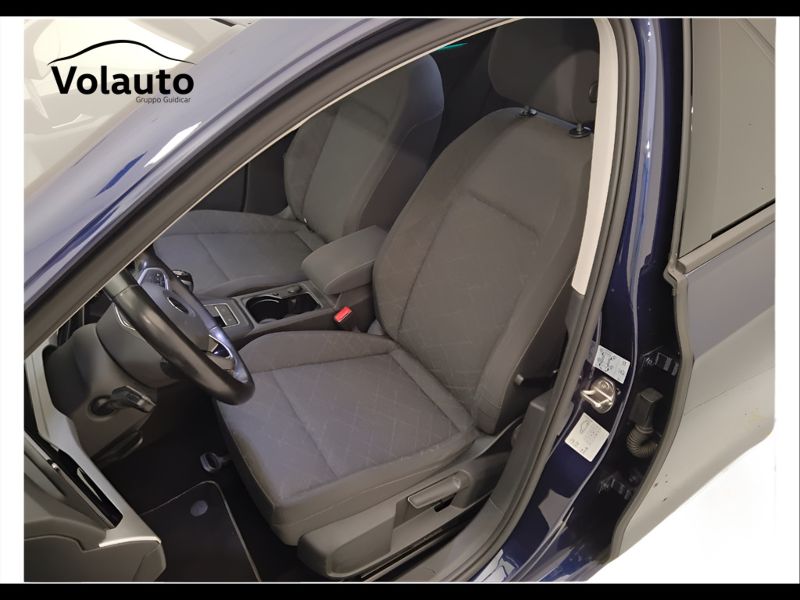 GuidiCar - VOLKSWAGEN Golf 2022 Golf 1.5 tgi Life 130cv Usato