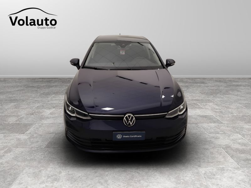 GuidiCar - VOLKSWAGEN Golf 2022 Golf 1.5 tgi Life 130cv Usato