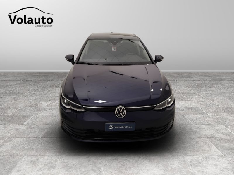 GuidiCar - VOLKSWAGEN Golf 2022 Golf 1.5 tgi Life 130cv Usato