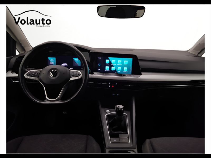 GuidiCar - VOLKSWAGEN Golf 2022 Golf 1.5 tgi Life 130cv Usato