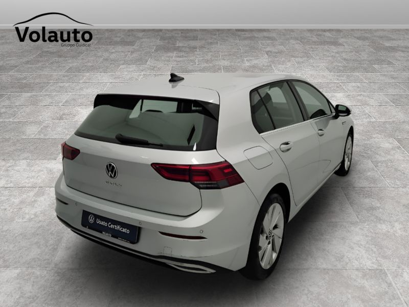 GuidiCar - VOLKSWAGEN Golf 2022 Golf 1.5 tgi Style 130cv Usato
