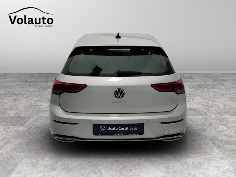 GuidiCar - VOLKSWAGEN Golf 2022 Golf 1.5 tgi Style 130cv Usato