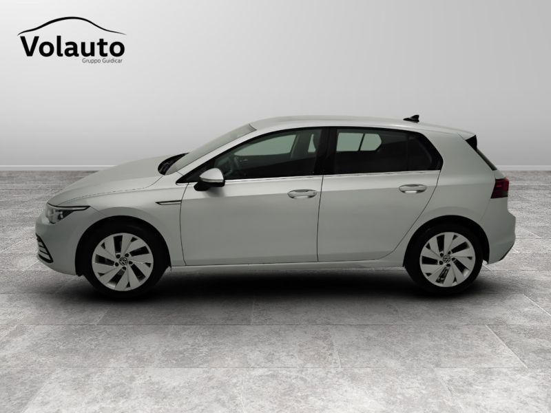 GuidiCar - VOLKSWAGEN Golf 2022 Golf 1.5 tgi Style 130cv Usato