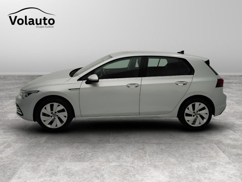 GuidiCar - VOLKSWAGEN Golf 2022 Golf 1.5 tgi Style 130cv Usato