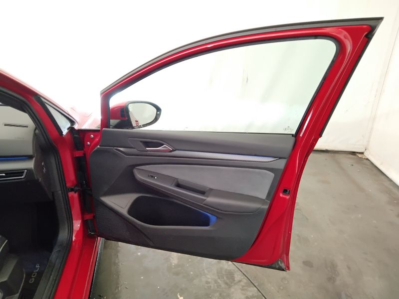 GuidiCar - VOLKSWAGEN Golf 2021 Golf 1.5 tsi evo act R-Line 130cv Usato