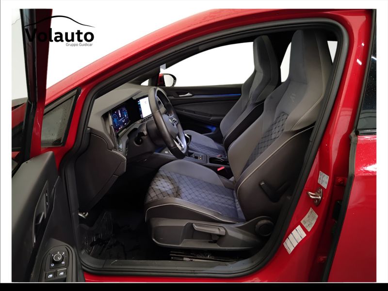 GuidiCar - VOLKSWAGEN Golf 2021 Golf 1.5 tsi evo act R-Line 130cv Usato