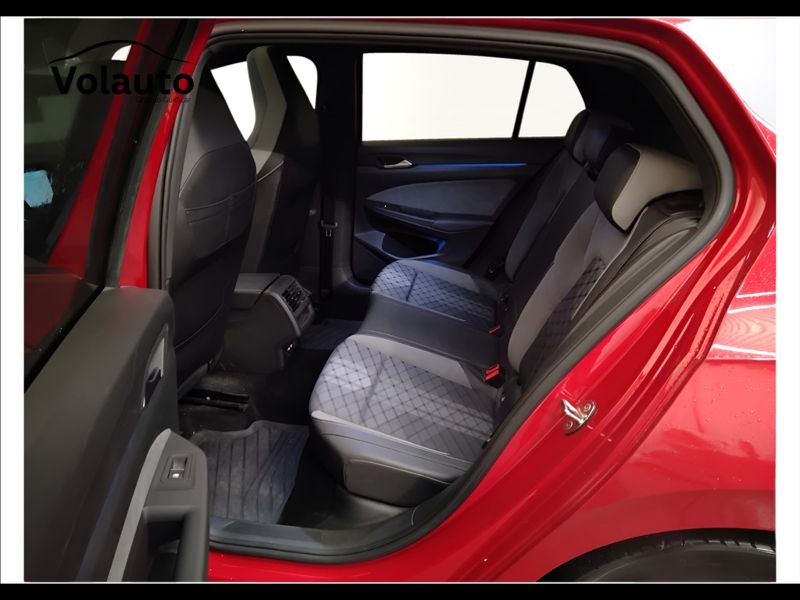 GuidiCar - VOLKSWAGEN Golf 2021 Golf 1.5 tsi evo act R-Line 130cv Usato