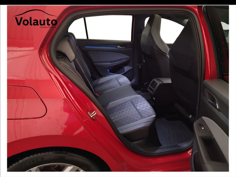 GuidiCar - VOLKSWAGEN Golf 2021 Golf 1.5 tsi evo act R-Line 130cv Usato