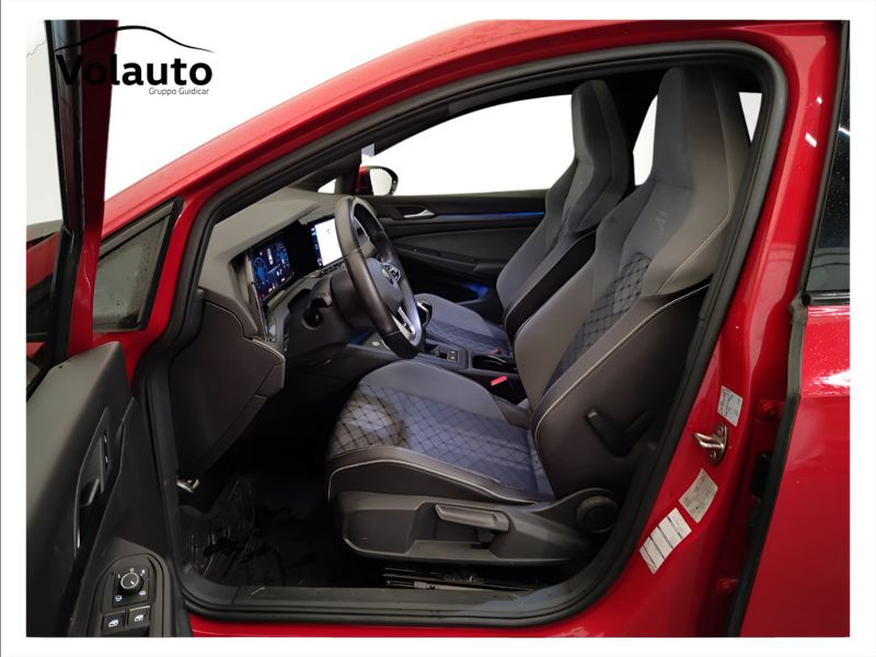 GuidiCar - VOLKSWAGEN Golf 2021 Golf 1.5 tsi evo act R-Line 130cv Usato