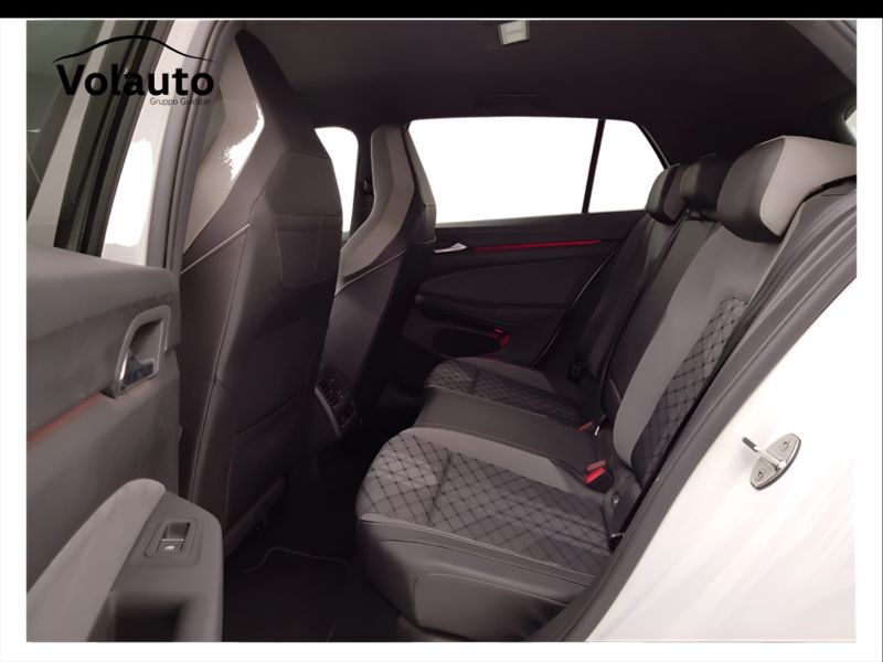 GuidiCar - VOLKSWAGEN Golf 2021 Golf 1.5 tsi evo act R-Line 130cv Usato