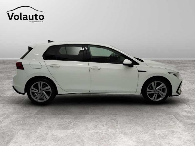 GuidiCar - VOLKSWAGEN Golf 2021 Golf 1.5 tsi evo act R-Line 130cv Usato