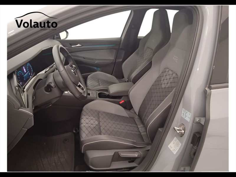 GuidiCar - VOLKSWAGEN Golf 2022 Golf 1.5 tsi evo act R-Line 130cv Usato