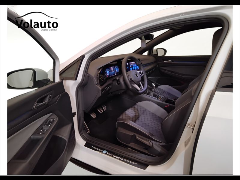 GuidiCar - VOLKSWAGEN Golf 2022 Golf 1.5 tsi evo act R-Line 150cv Usato