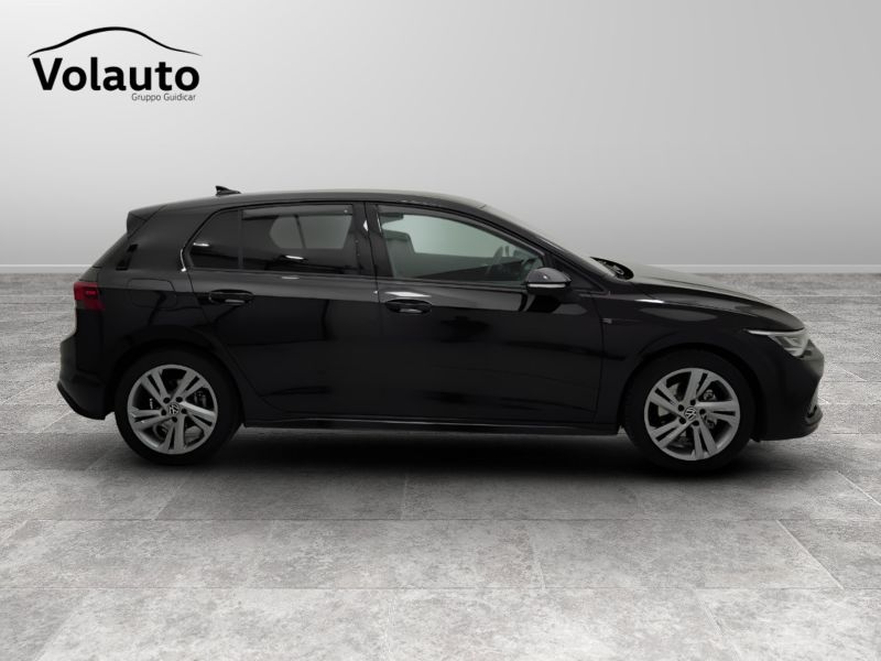 GuidiCar - VOLKSWAGEN Golf 2022 Golf 1.5 tsi evo act R-Line 150cv Usato