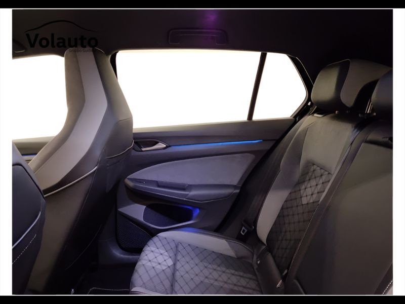 GuidiCar - VOLKSWAGEN Golf 2022 Golf 1.5 tsi evo act R-Line 150cv Usato