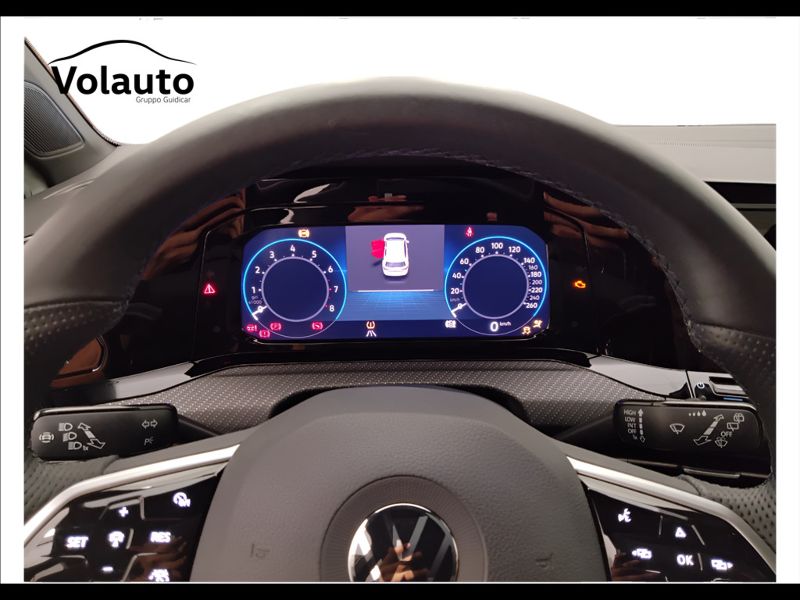GuidiCar - VOLKSWAGEN Golf 2022 Golf 1.5 tsi evo act R-Line 150cv Usato