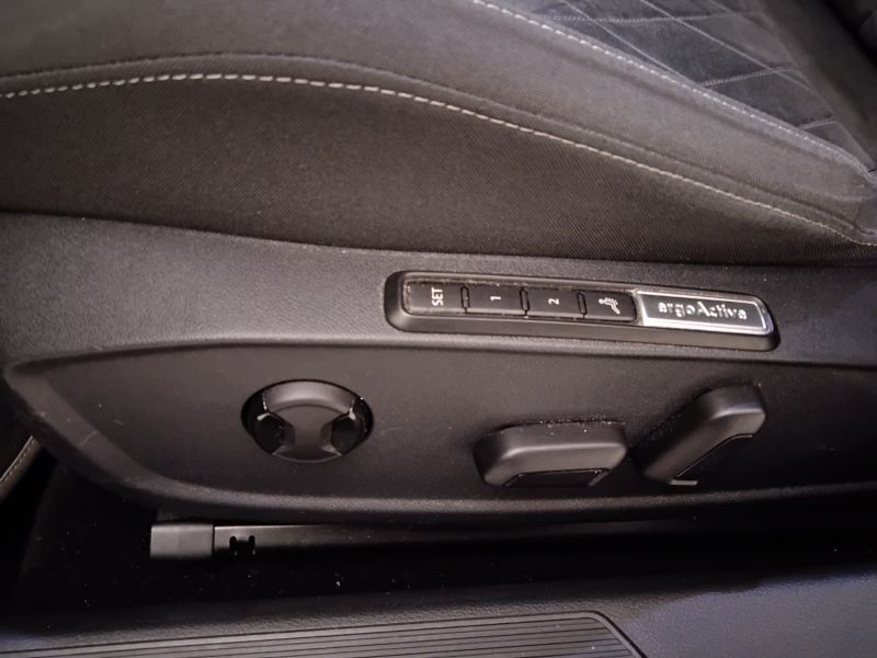 GuidiCar - VOLKSWAGEN Golf 2020 Golf 1.5 tsi evo act Style 130cv Usato
