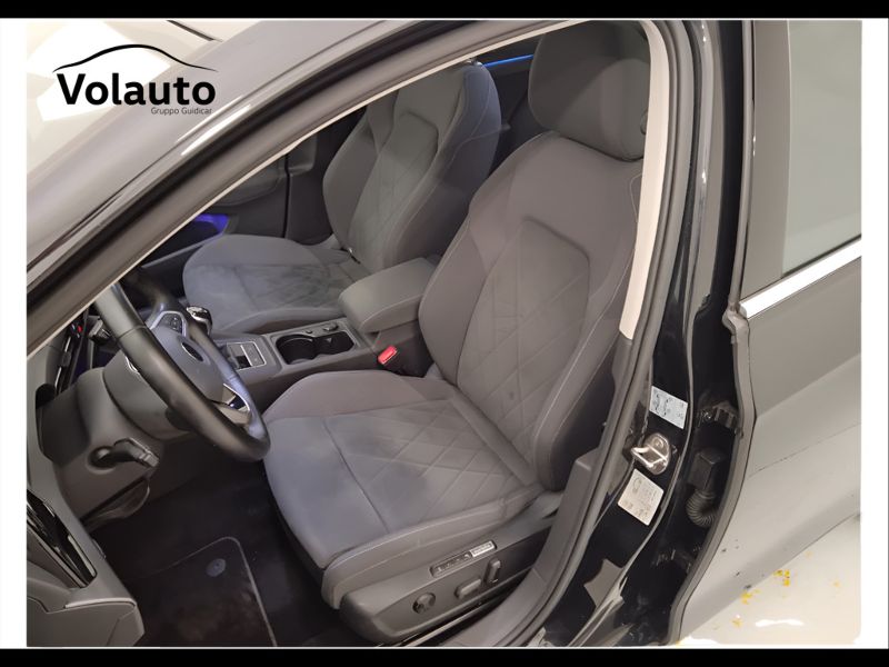 GuidiCar - VOLKSWAGEN Golf 2020 Golf 1.5 tsi evo act Style 130cv Usato