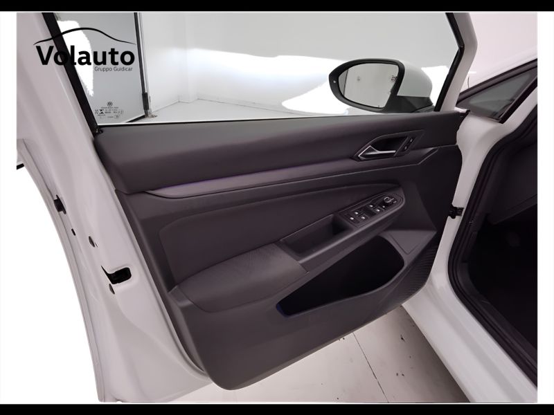 GuidiCar - VOLKSWAGEN Golf 2021 Golf 1.5 tsi evo act Style 130cv Usato