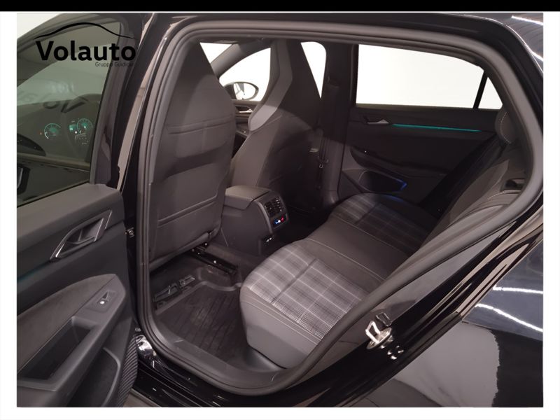 GuidiCar - VOLKSWAGEN Golf 2023 Golf 2.0 tdi GTD 200cv dsg Usato