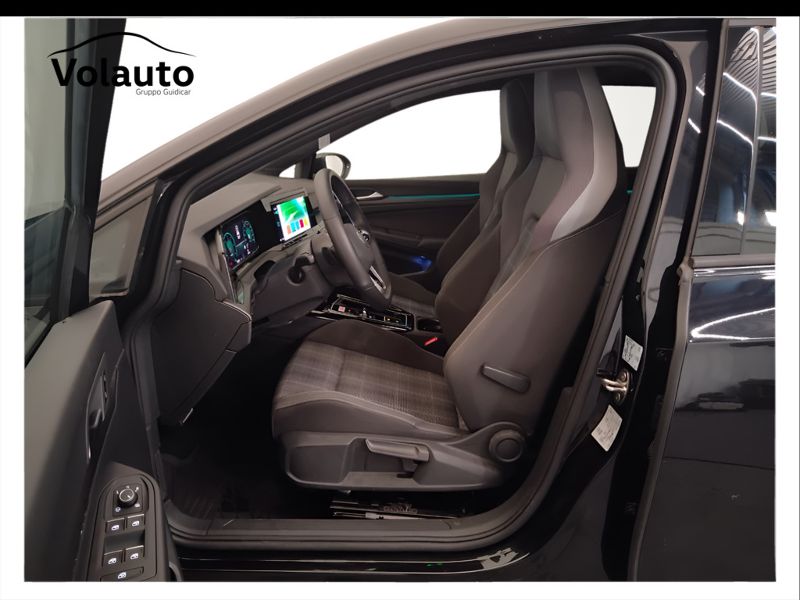 GuidiCar - VOLKSWAGEN Golf 2023 Golf 2.0 tdi GTD 200cv dsg Usato