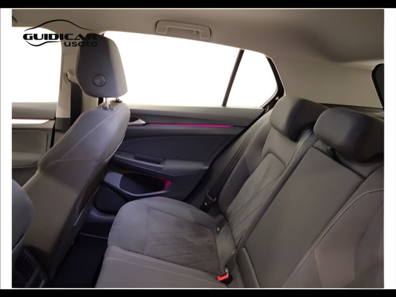 GuidiCar - VOLKSWAGEN Golf 2021 Golf 2.0 tdi scr Life 115cv Usato