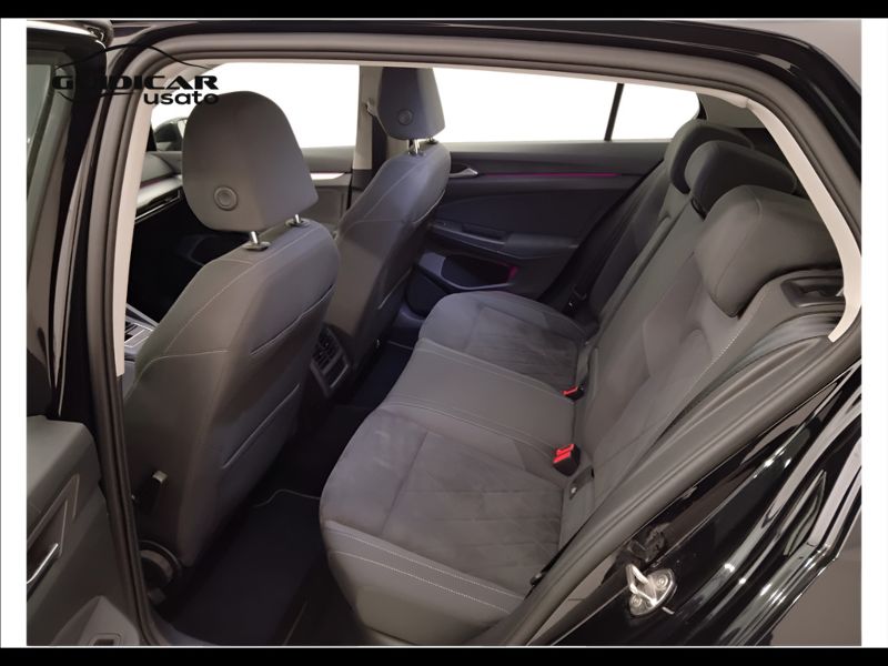 GuidiCar - VOLKSWAGEN Golf 2021 Golf 2.0 tdi scr Life 115cv Usato