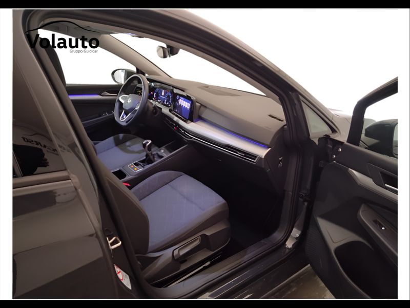 GuidiCar - VOLKSWAGEN Golf 2022 Golf 2.0 tdi scr Life 115cv Usato