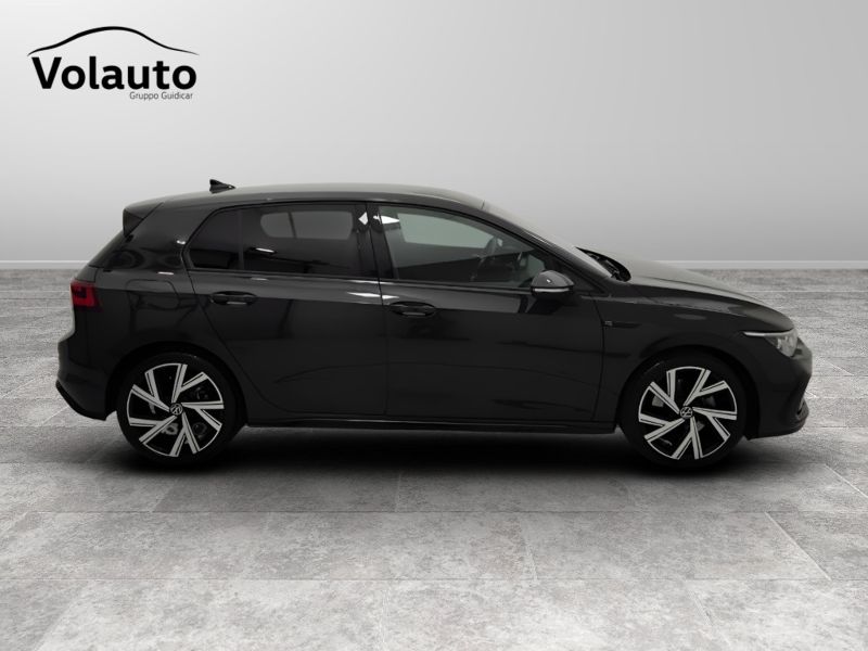 GuidiCar - VOLKSWAGEN Golf 2022 Golf 2.0 tdi scr R-Line 4motion 150cv dsg Usato