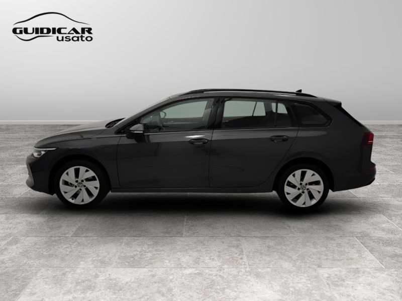GuidiCar - VOLKSWAGEN Golf 2024 Golf Variant 1.5 etsi Life 115cv dsg Aziendale