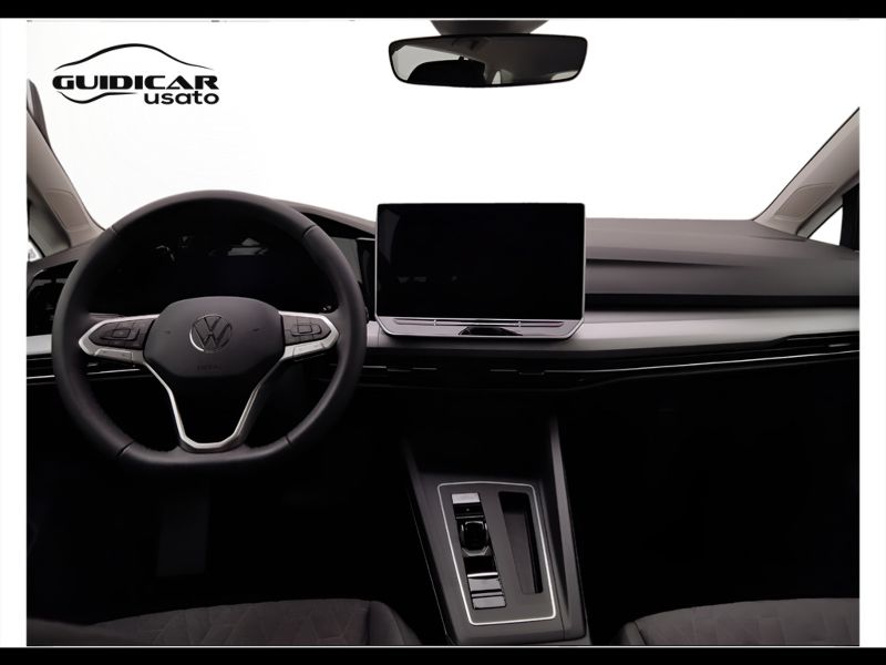 GuidiCar - VOLKSWAGEN Golf 2024 Golf Variant 1.5 etsi Life 115cv dsg Aziendale