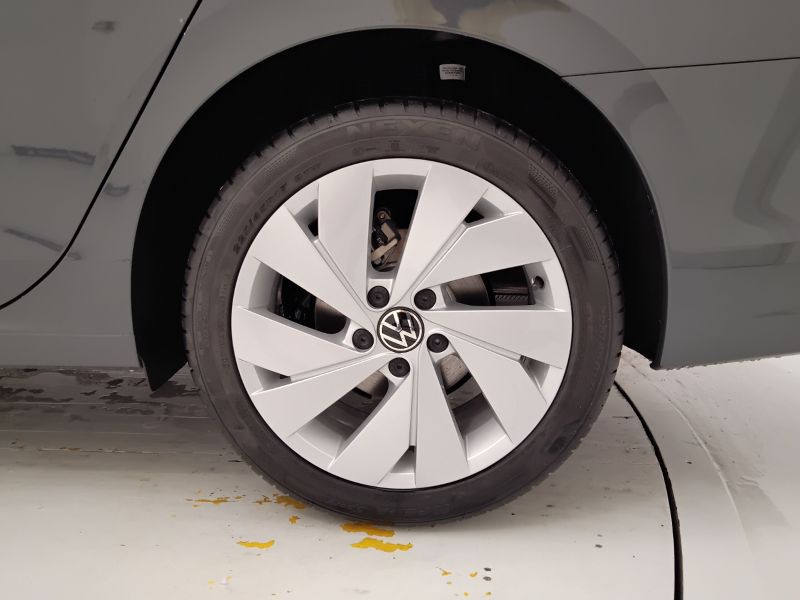 GuidiCar - VOLKSWAGEN Golf 2024 Golf Variant 1.5 etsi Life 115cv dsg Aziendale