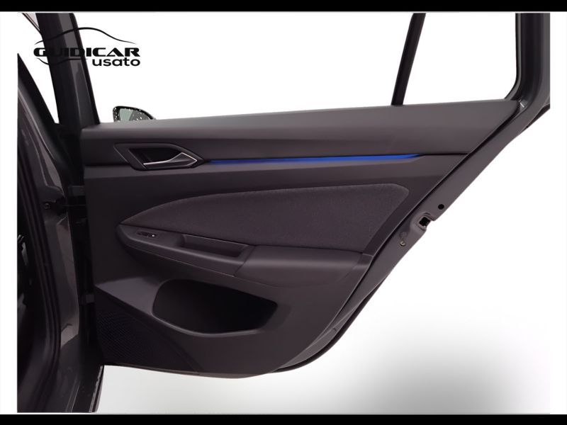 GuidiCar - VOLKSWAGEN Golf 2024 Golf Variant 1.5 etsi Life 115cv dsg Aziendale