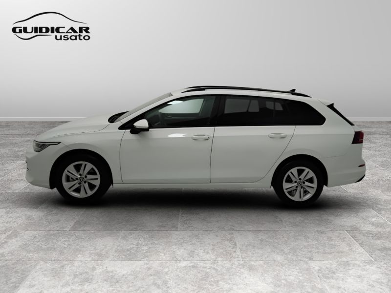 GuidiCar - VOLKSWAGEN Golf 2025 Golf Variant 1.5 tsi Life 115cv Km0