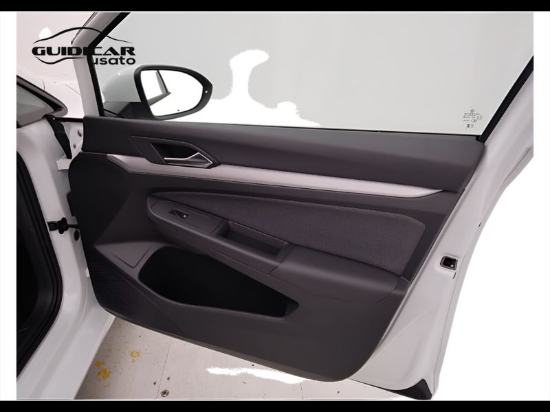 GuidiCar - VOLKSWAGEN Golf 2025 Golf Variant 1.5 tsi Life 115cv Km0
