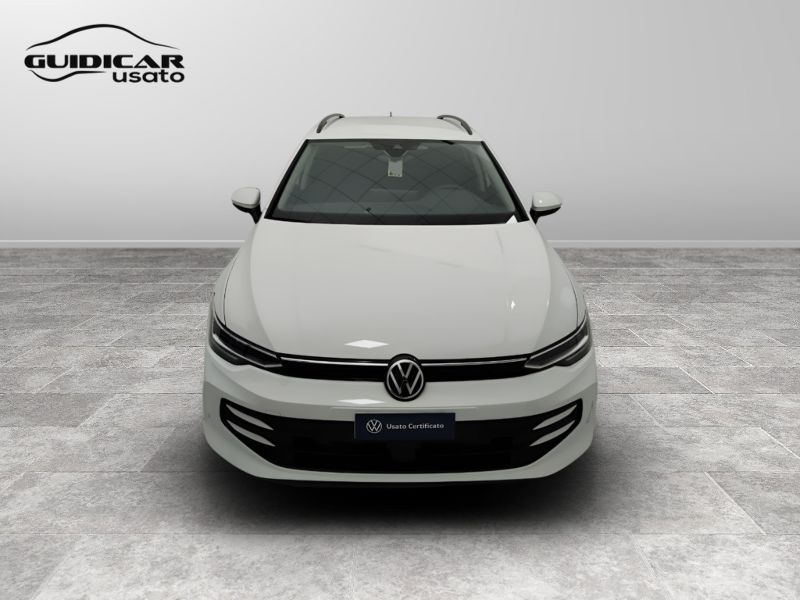 GuidiCar - VOLKSWAGEN Golf 2025 Golf Variant 1.5 tsi Life 115cv Aziendale