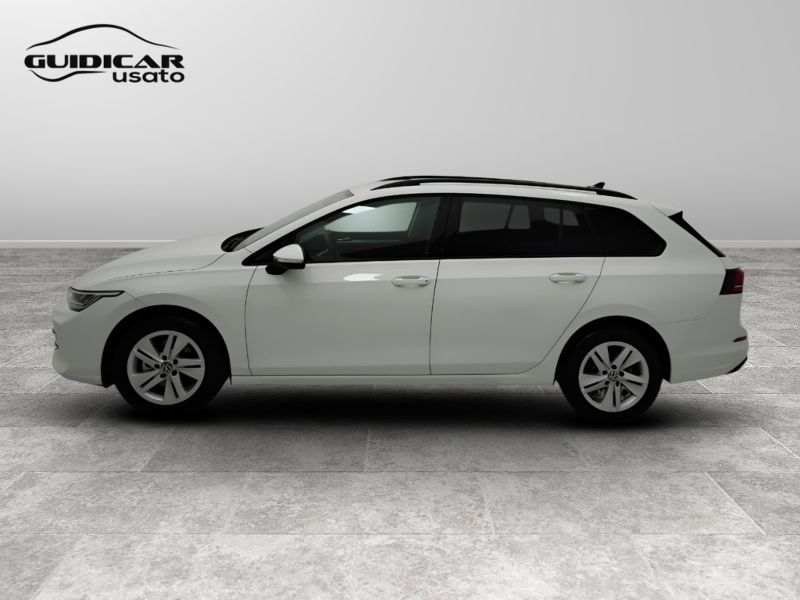 GuidiCar - VOLKSWAGEN Golf 2025 Golf Variant 1.5 tsi Life 115cv Km0